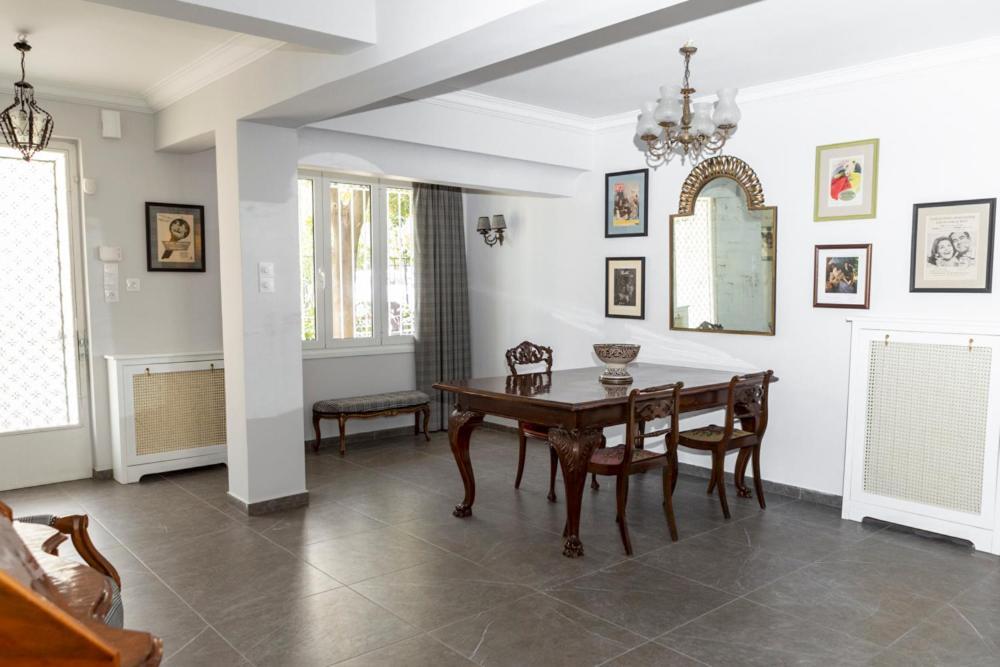 Kifissia 50's Designer House Apartamento Atenas
